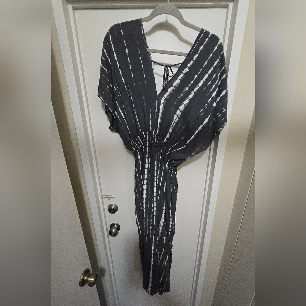 Blue Lani Hawaii Grey and White Tie-Dye Maxi Dress. Plus Size